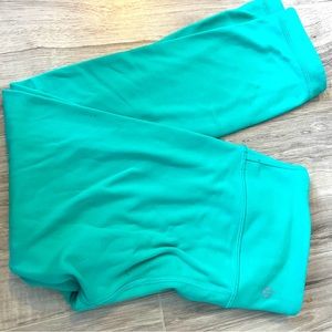 Lululemon wonder under crop 4